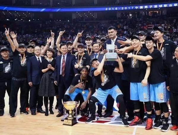 丝路西域,新疆行吟之旅